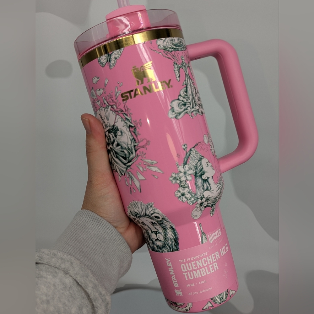 NEW STANLEY The Wicked for Good Quencher FlowState Tumbler Ozian Reprise 40 oz